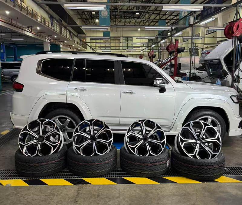 Toyota Land Cruiser forged monoblock wheel